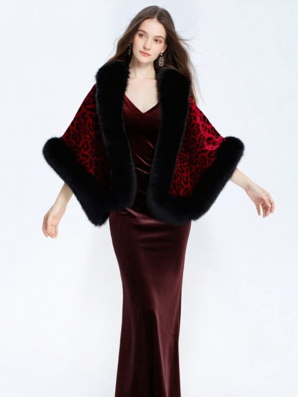 FAUX SHEARLING TRIMMED CAPELET - Image 5