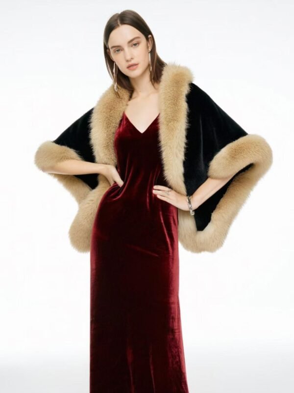 FAUX SHEARLING TRIMMED CAPELET - Image 9