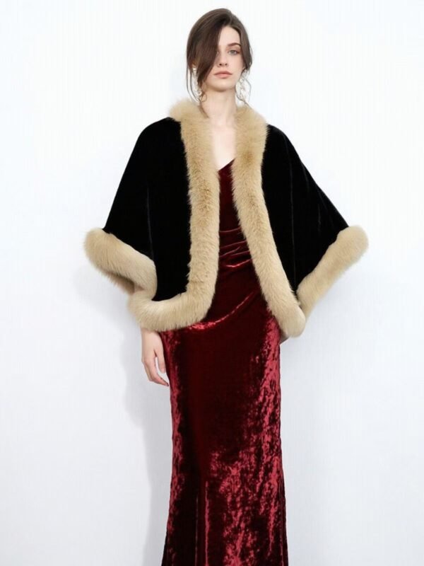 FAUX SHEARLING TRIMMED CAPELET - Image 10